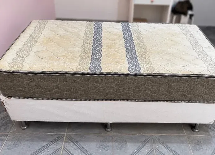 Cama box solteirão