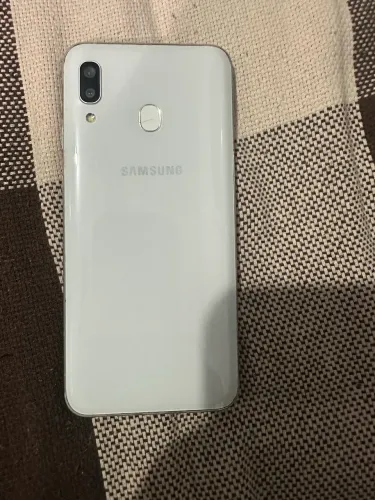 Samsung Galaxy a30