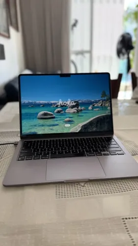 Vendo MacBook Air M3 
