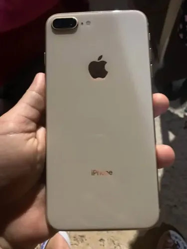 iPhone 8 Plus