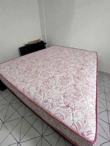 CAMA A VENDA