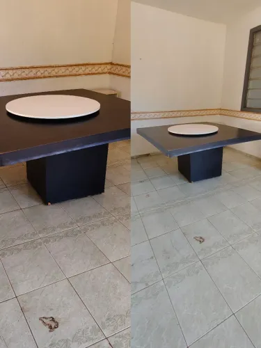 Mesa com tampão giratória.