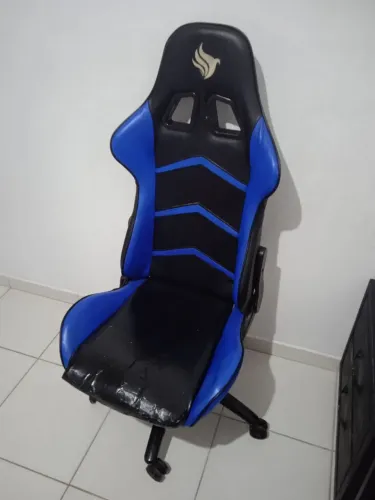 Cadeira gamer usada