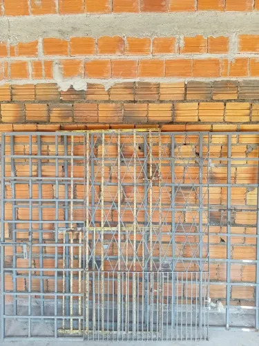 Vendo portão de ferro