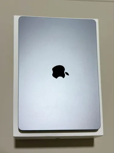 MacBook Air M2 13? 16GB RAM 256GB SSD - Excelente Estado