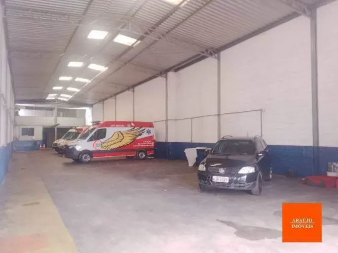 Galpão para Aluguel 500m² Pé-direito de 6m no bairro São Francisco
