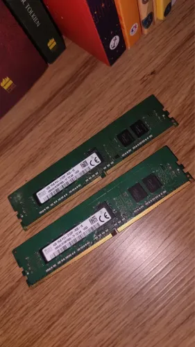 Memória RAM DDR4 SK Hynix 8 GB (2x4GB) 2133MHz
