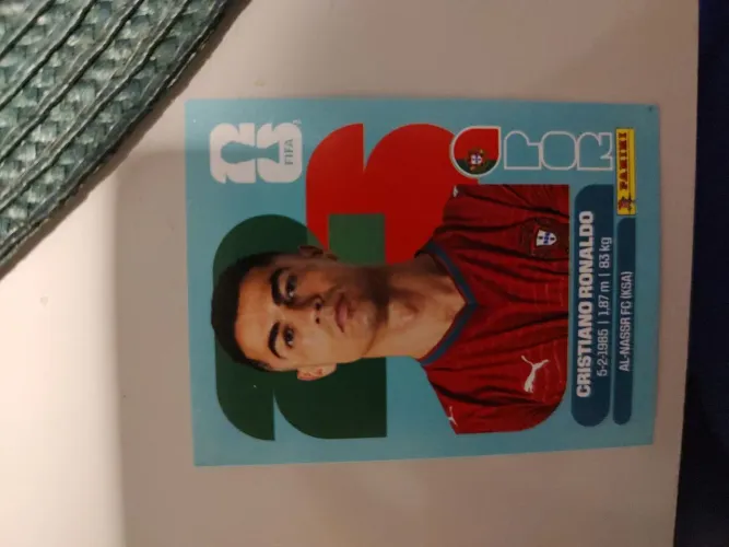 Cristiano Ronaldo POR15 FIGURINHA