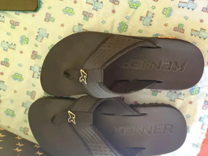 Vendo chinelo Kenner original 
