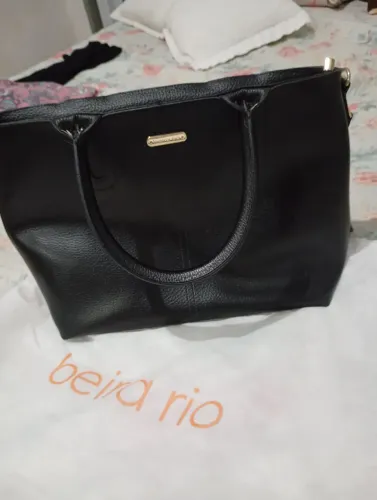 Bolsa ombro beira rio