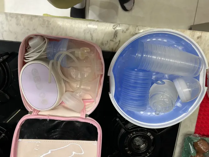 Kit philips avent (esterilizador + potes + maquina extratora de leite)