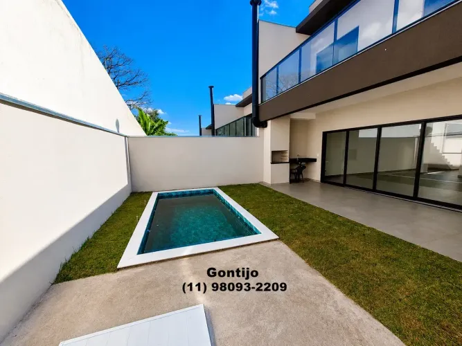 Linda casa a venda com 169m² com 3 quartos no Jardim Ana Estela - Carapicuíba - SP