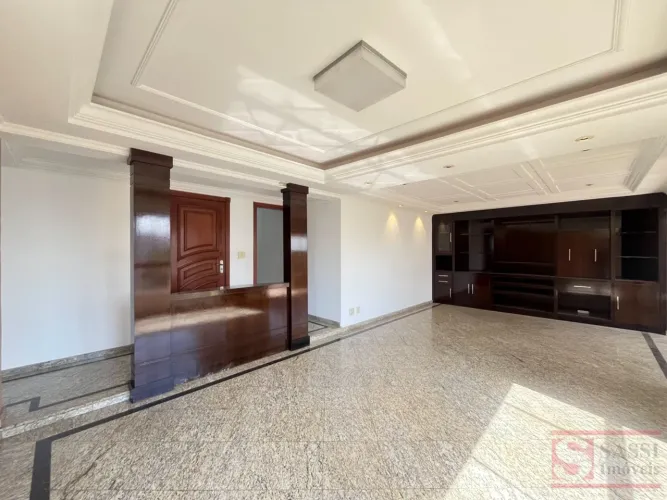 Apartamento em CENTRO