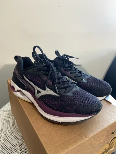 tênis feminino mizuno