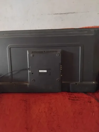 Vendo uma TV com problemas
