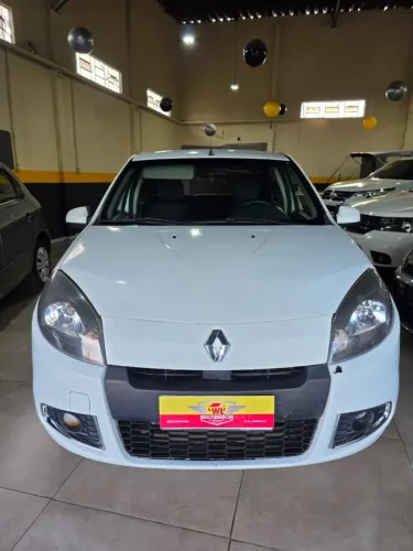 Renault Sandero Privilège Hi-flex 1.6 16V 5P AUT 2013