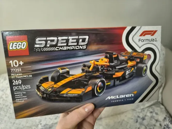 LEGO Speed Champions McLaren F1 Team MCL38 77251 - Formula 1 - 269 Peças - Novo Lacrado