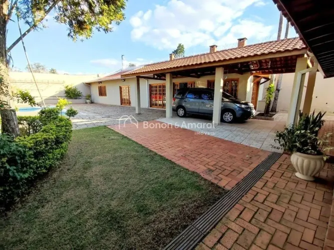 Casa à venda no Parque Residencial Maison Blanche em Valinhos