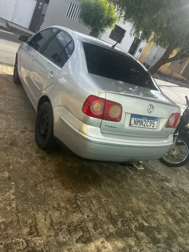 Volkswagen Polo Sedan 1.6 MI Total Flex 8V 4P 2011