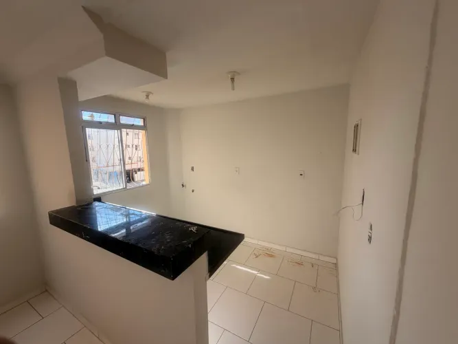 APARTAMENTO À VENDA