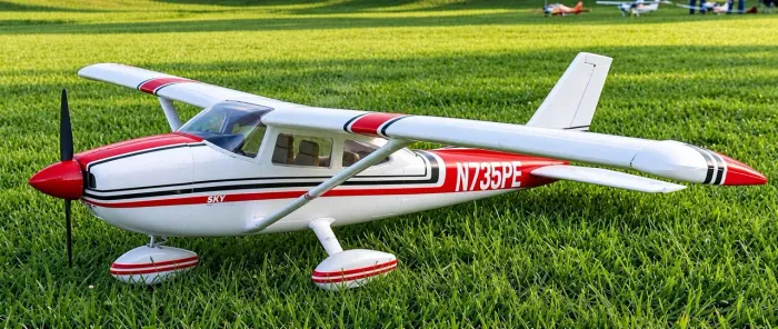 Aeromodelo Cessna 182 Skyline