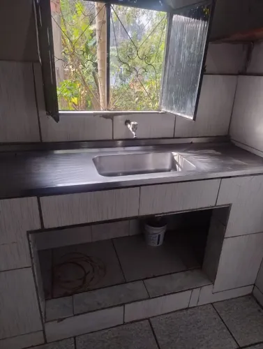 Aluga_se uma casa em vilar dos teles 400,00
