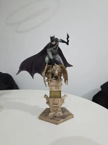 Iron Studios Batman Deluxe Eddy Barrows 