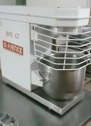 Batedeira planetária G paniz bpl 12