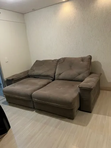 Sofá retrátil reclinável