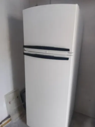 Vendo geladeira Brastemp fros frir fomcionandor normal