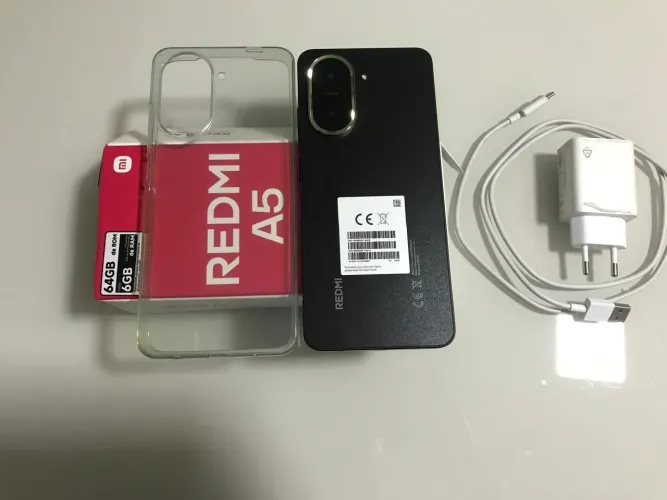 Redmi A5 - 64GB / 6GB RAM - Excelente estado