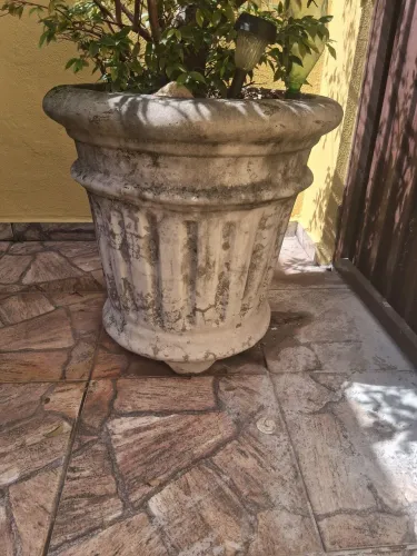 Vaso gigante de cimento para planta