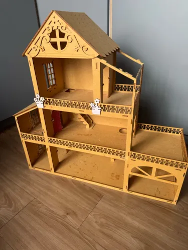 Casinha de boneca MONTADA