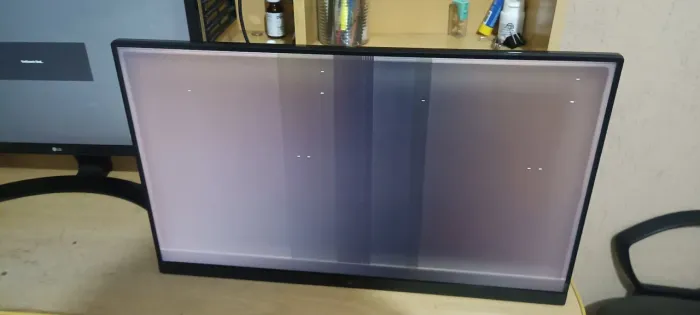 LG Ultra Gear 24, 144Hz, retirada de peças 