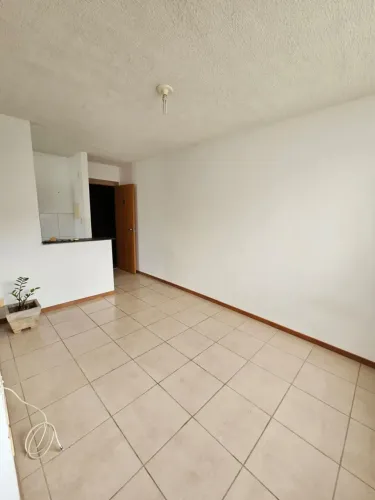 Imóvel para aluguel possui 40 metros quadrados com 2 quartos em Coophema - Cuiabá - MT