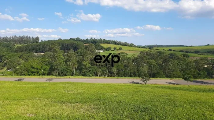 Amplo Terreno com 1733 m² e vista permanente no Condomínio Fazenda Dona Carolina, Itatiba/