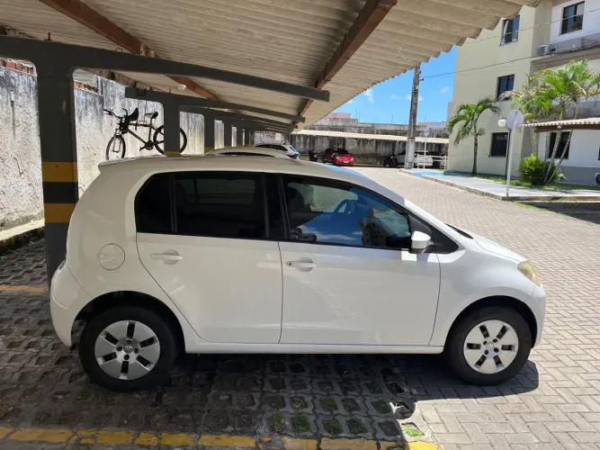 Volkswagen Up! Take 1.0 Total Flex 12V 5P 2015