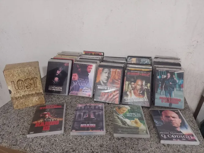 Fita de vídeo - filmes + 50 itens