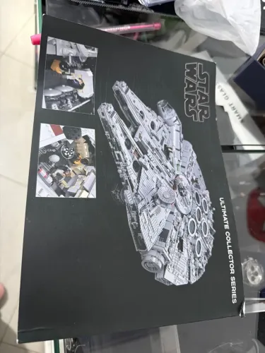 : ? OPORTUNIDADE! Bloco de Montar Colecionável - Kit Millennium Falcon (7.541 Peças)
