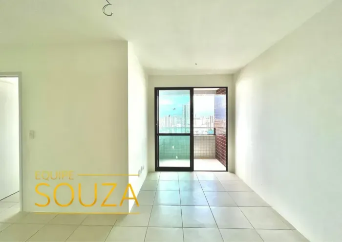 Oportunidade| Localização Privilegiada| Edf. Morada Nereu Guerra| 2 Quartos| 56m²|