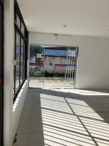 *** Alugo prédios comerciais na Av. ACM ***