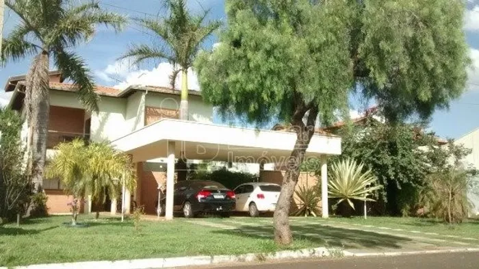 Venda de Casas / Condomínio na cidade de Araraquara