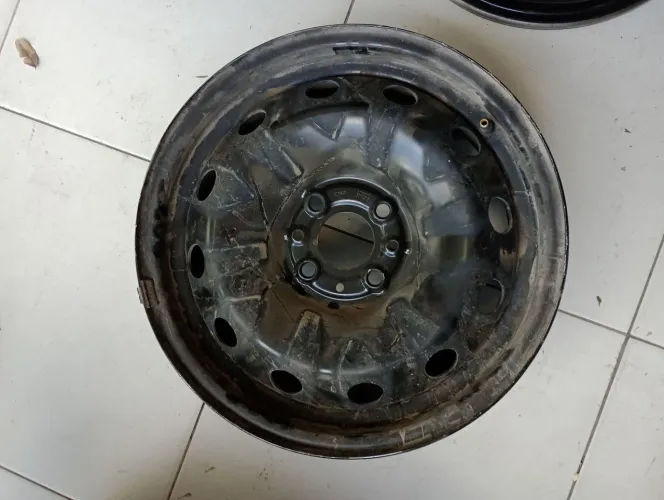 Roda de ferro Aro 15 Fiat