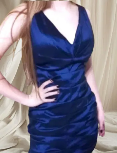 Vendo vestido de festa