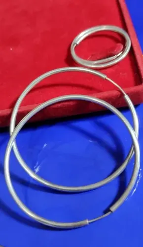 Par de Duas Argolas de Prata 950 Peso 8.40 Gramas 53 mm 4.30 Gramas 32 mm