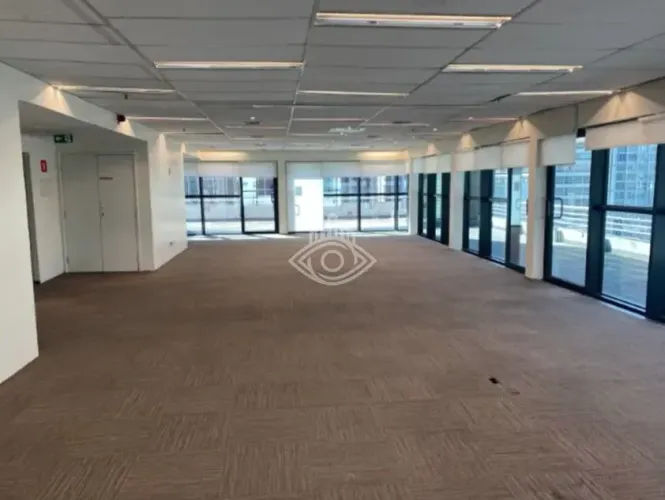Conjunto Comercial para Locação na Alameda Santos, Cerqueira César, São Paulo