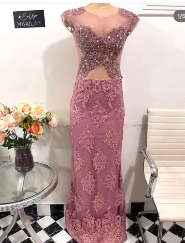 Vestido de formatura com pedrarias 