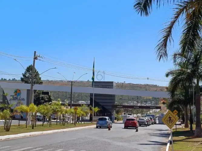 VENDO LOTE EM CONDOMÍNIO INCRÍVEL NO ALTO DA BOA VISTA