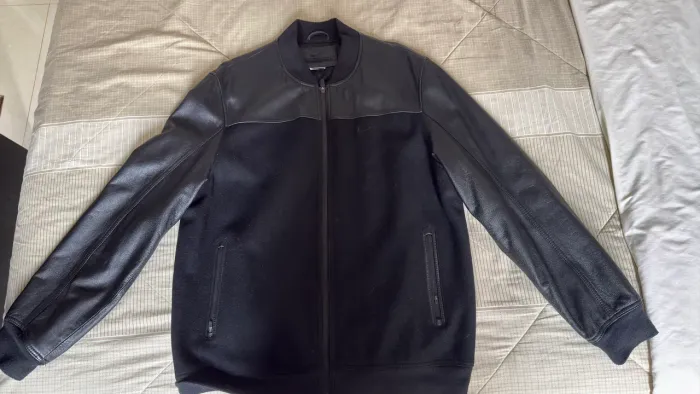 Jaqueta Nike Couro e Lã
