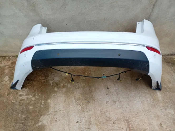 Para-choque traseiro New fiesta sedan